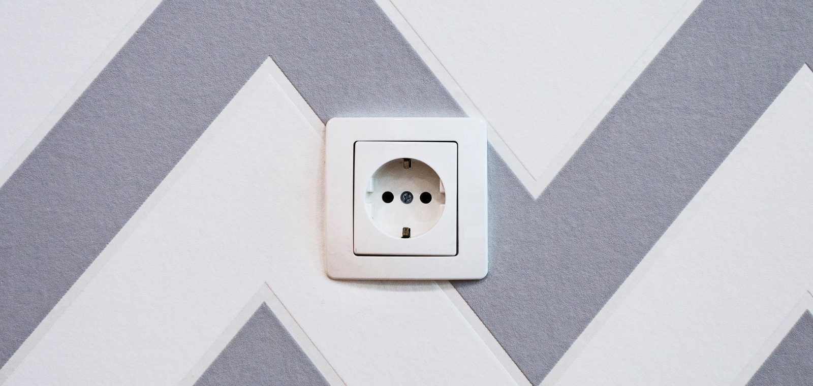 Prise électrique sur un mur