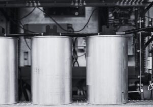Batteries de condensateurs : mesures préventives à prendre